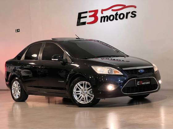 FORD FOCUS 2.0 TITANIUM SEDAN 16V FLEX 4P AUTOMÁTICO